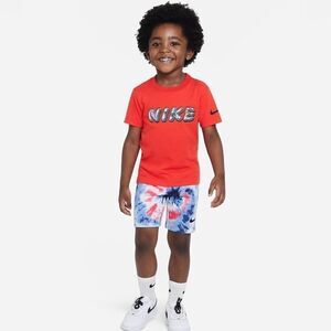 Nwt Nike Boys XL Nike graphic shirt sleeve T size XL RED